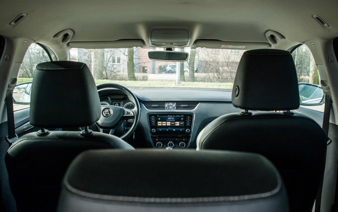 Skoda Octavia cena 83900 przebieg: 66000, rok produkcji 2017 z Lębork małe 781